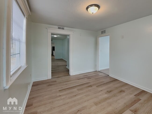 Photo - 2184 W 45th St