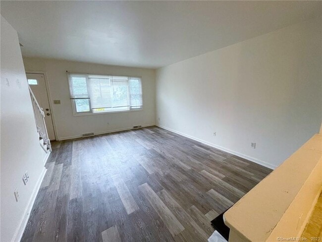 Photo - 663 Newhall St Unit 10