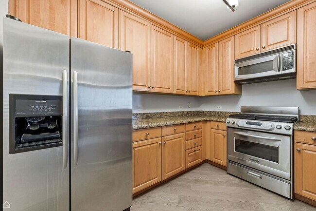 Photo - 420 E Waterside Dr Unit 1502