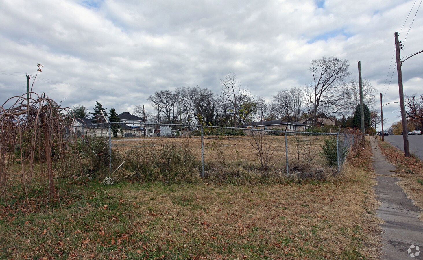 Photo - 12 South Center