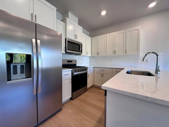 Photo - 6532 SE Nasha St