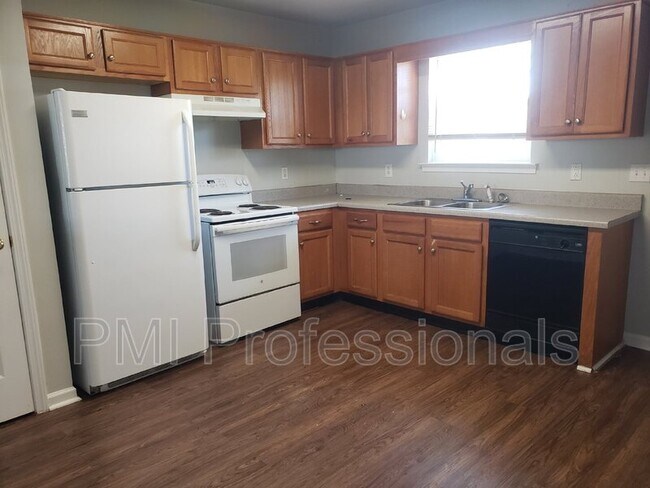 Photo - 1444 Benley St Rental
