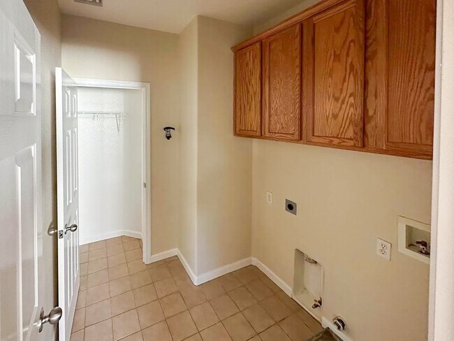 Photo - 9615 Harvest View Way