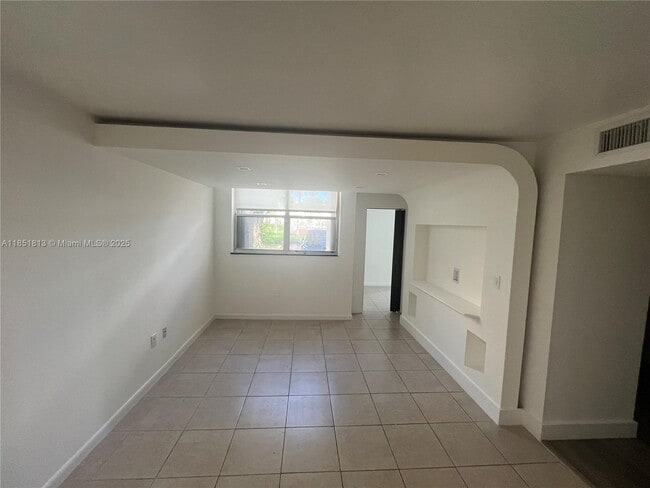 Photo - 9441 SW 4th St Unidad 108 Rental
