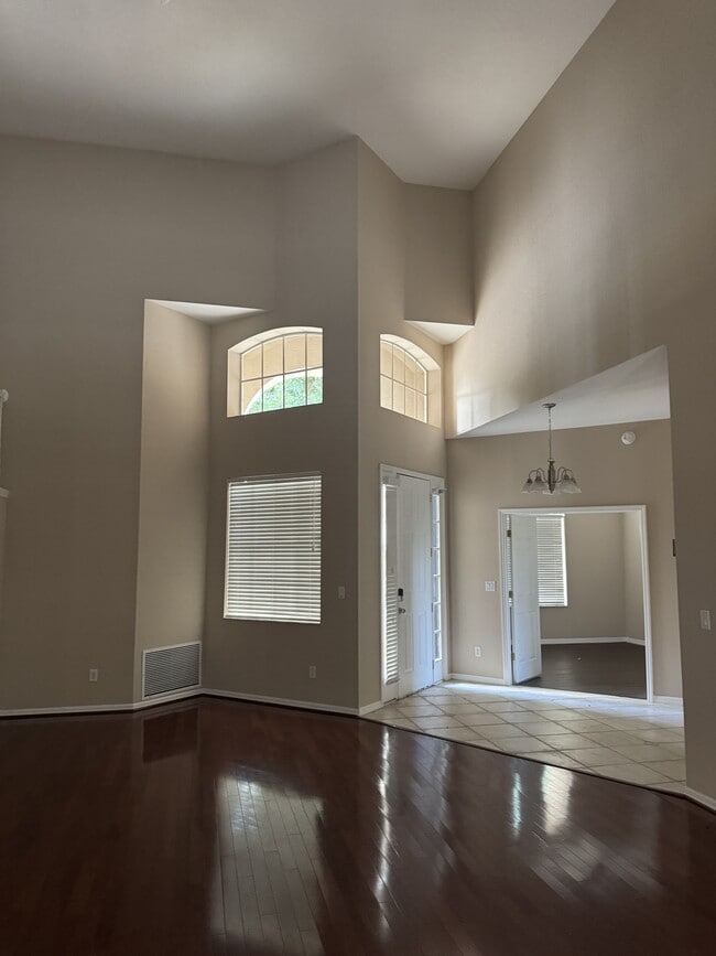 Photo - 468 Pinewood Dr
