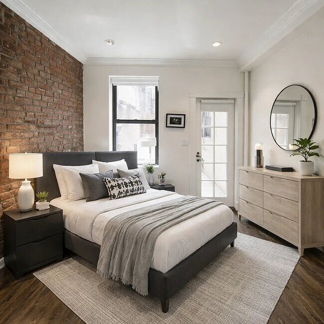 Photo - 316 W 14th St Unidad 3