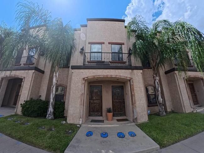 Building Photo - 8216 Casa Verde Rd Unit B125 Rental