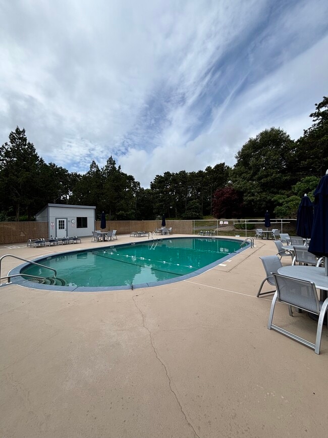 Photo - 30 Crescent Ln
