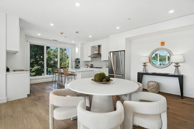 Photo - Harrison Grand