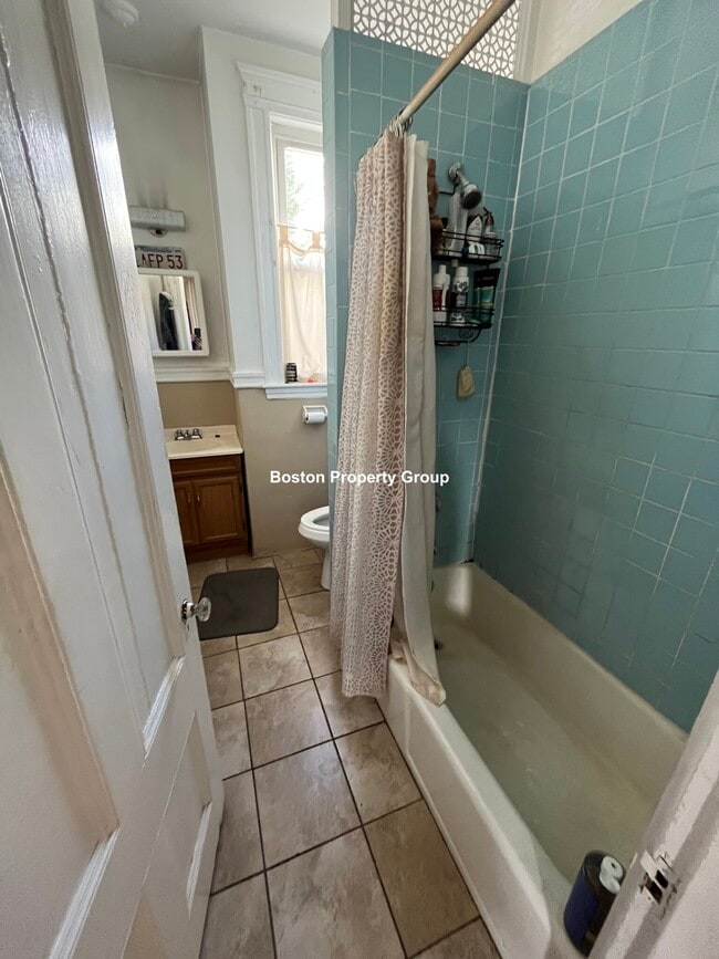 Photo - 13 Sparhawk St Unit 2
