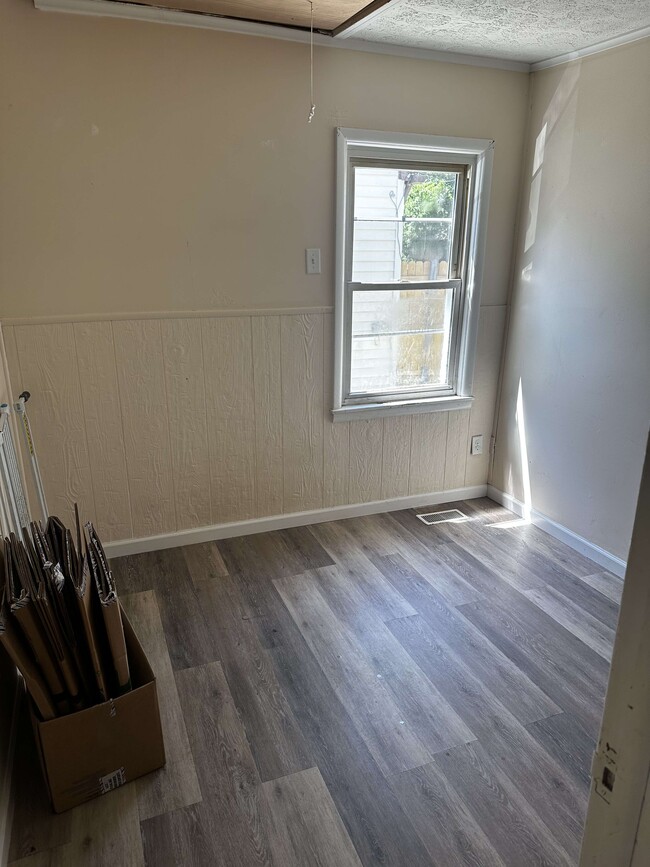 Photo - 1821 Beech St