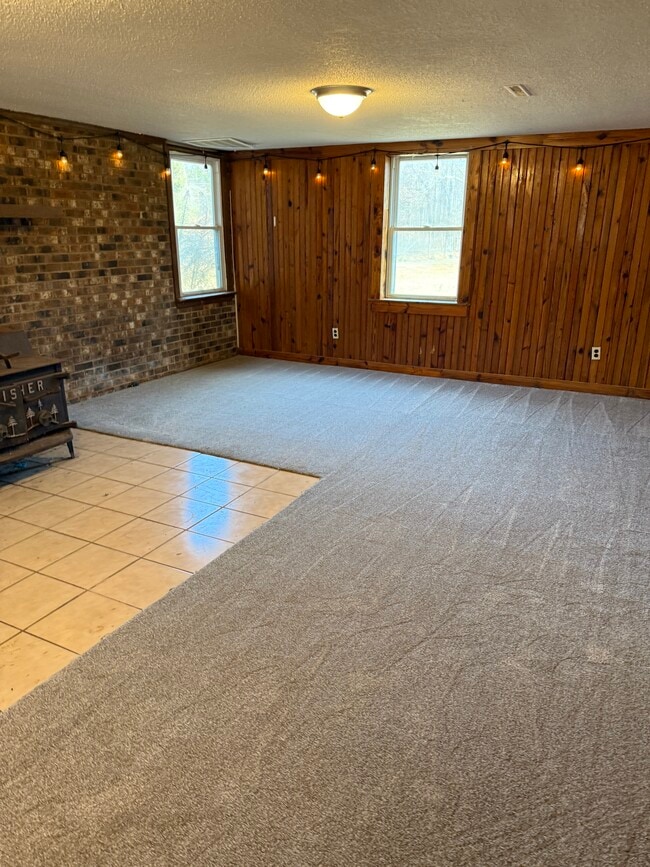 Photo - 402 Friendly Pooch Ln