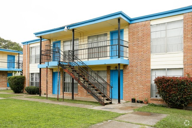 Photo - Hartman Apartments