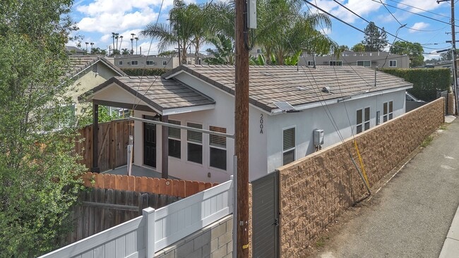 Building Photo - 200 N Harrington Dr Unit 200 A