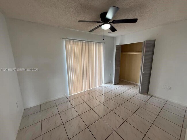 Photo - 5 Olive Dr Unit 12