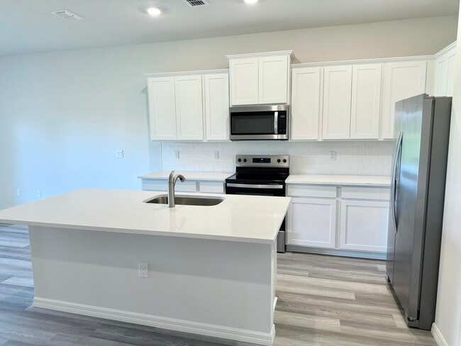 Photo - 12813 SW Forli Wy