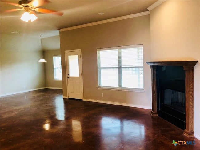 Photo - 606 Tumbleweed Dr