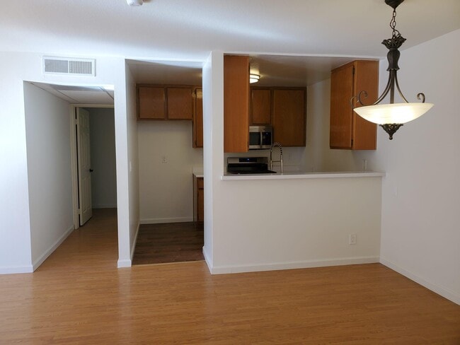 Photo - 11515 Rochester Ave