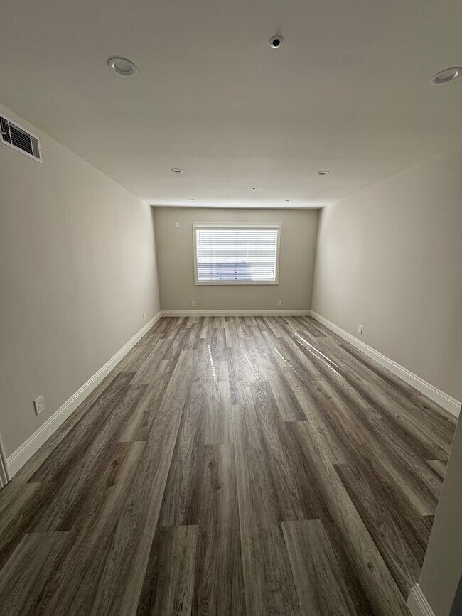 Photo - 922 Benito Ave Unit C