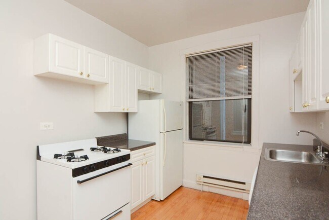 Photo - 1030 Dempster St Unit E2