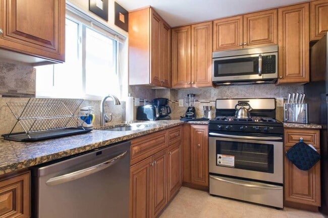 Photo - 79 Thingvalla Ave Condo Unit 1