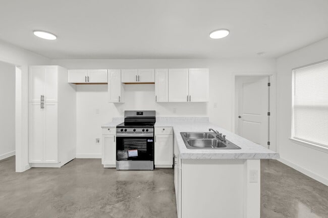 Photo - 2855 Choctaw Ave