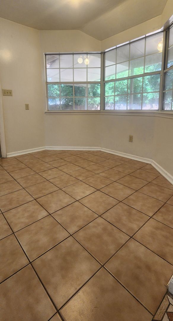 Photo - 4BR/2.5BA Home in Desirable Northridge Com...