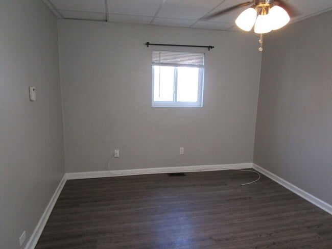 Photo - UPDATED 1 BEDROOM, 1 BATH HOME + OFFICE IN...