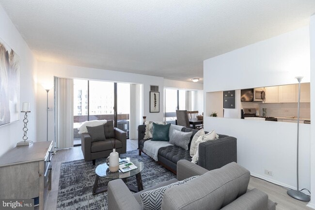 Photo - 1326 Spruce St Unit 1603