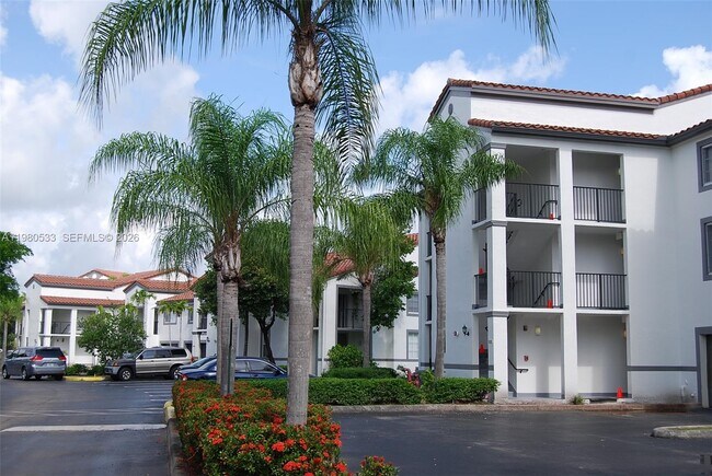 Building Photo - 4360 NW 107th Ave Unit 306