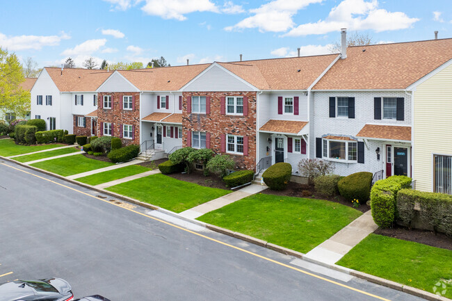 Building Photo - Maple Wood Farm Apartments