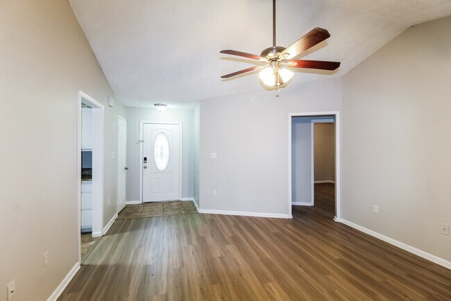 Photo - 270 Lazy Hollow Ln