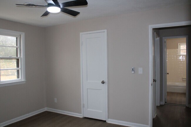 Photo - For Rent 3 Bedroom 2 Bath W/ Flex Space In South Aiken