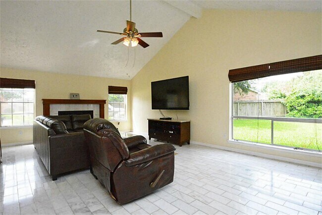 Photo - 2523 Coopers Post Ln