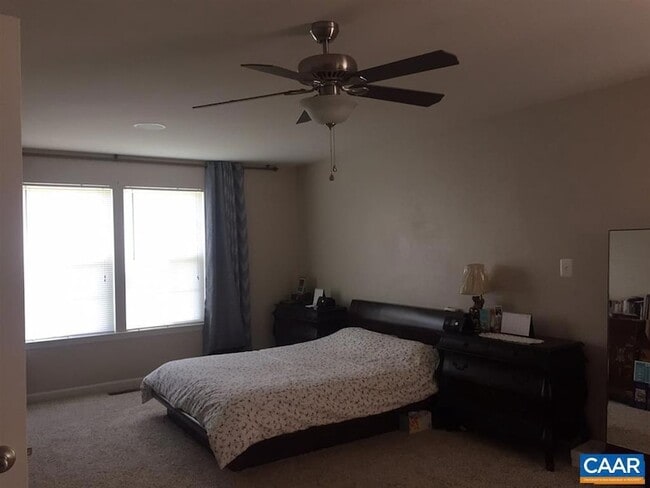 Photo - 73 Larchmont Cir