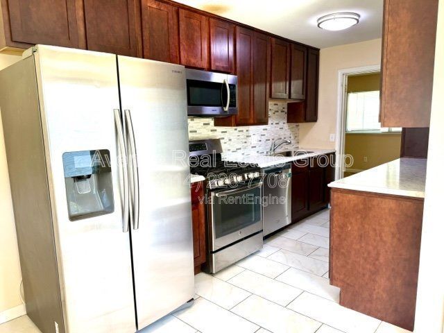 Photo - 11090 Alan Shepard Dr