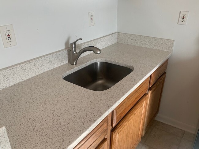 Photo - 24528 Grove Ave Casa