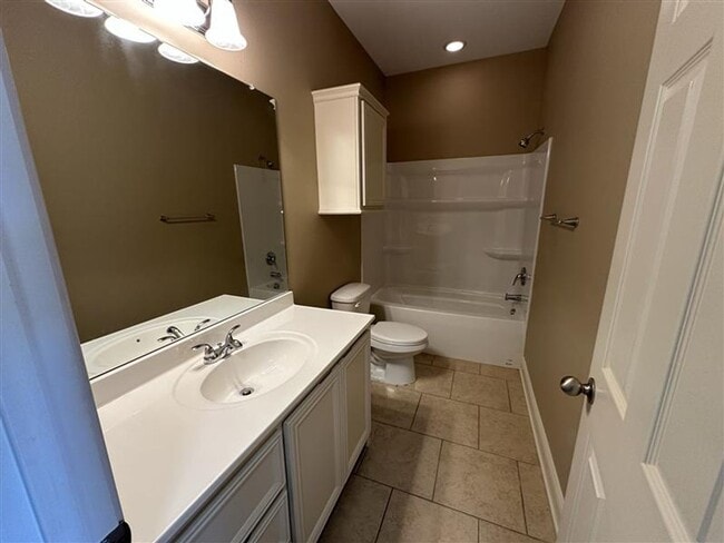 Photo - 3915 Mobley Cir