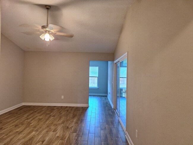 Photo - 3459 Excalibur Way E Unit 3459 EXCALIBUR Way E TP