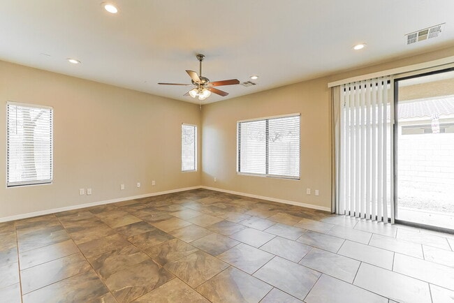 Photo - 2172 E Pima Ave