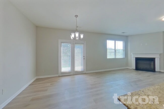 Photo - 438 Lake Ridge Ln
