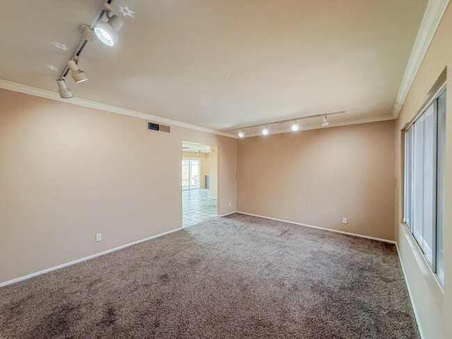 Photo - 2812 S Cottonwood Dr