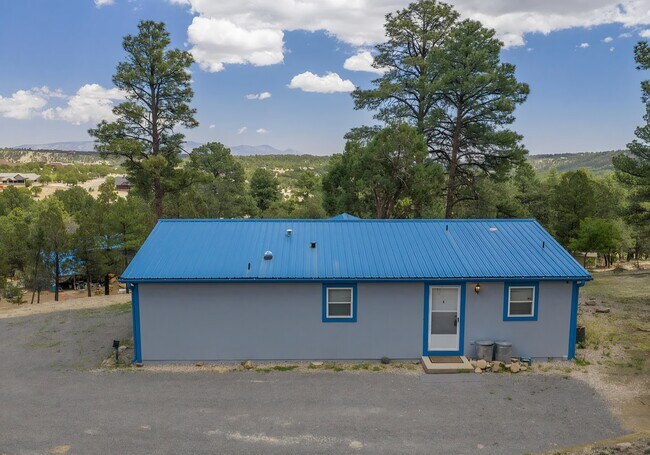 111 Honeydew Ln