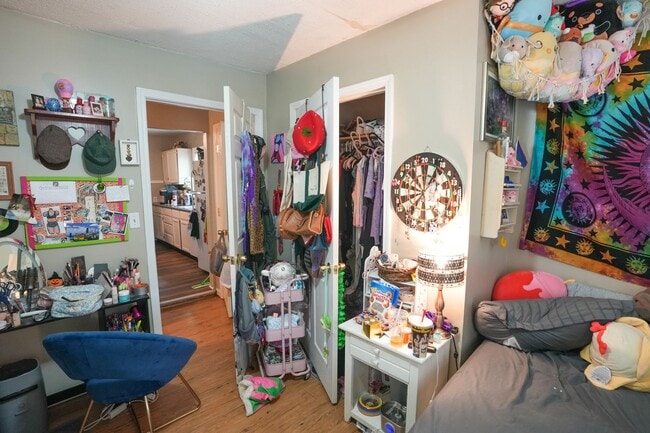 712 Golfview Dr