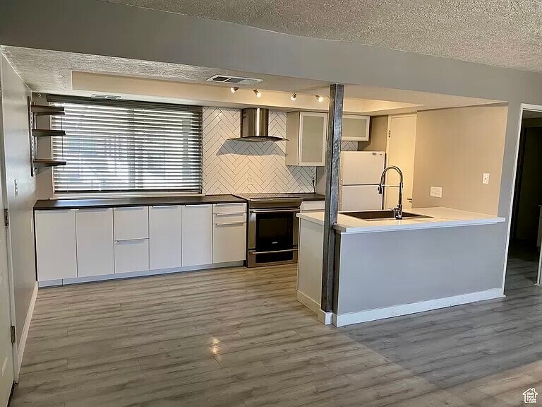 Photo - 1555 E 3900 S (Millcreek, UT)