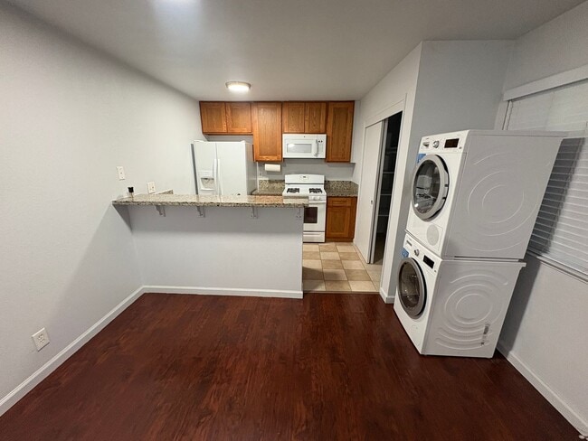 Photo - Rent Today! Available Charming 2 Bed 1 Bath in North Highlands Area!