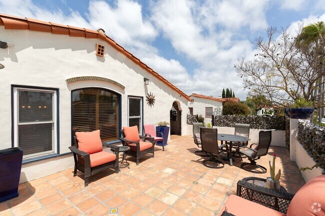 Building Photo - 4 Bed, 3 Bath—Single Family Home in Kensin...