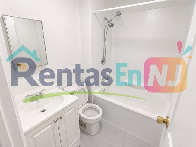 Photo - 280 Verona Ave Unidad H6
