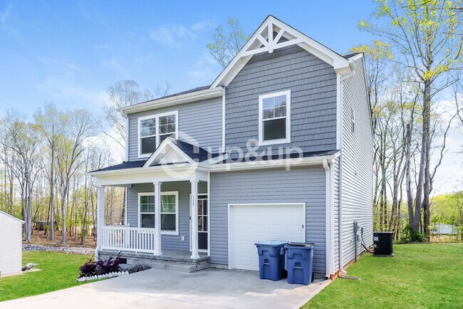 Photo - Fantastic 3bd/3ba home! Let yourself in!