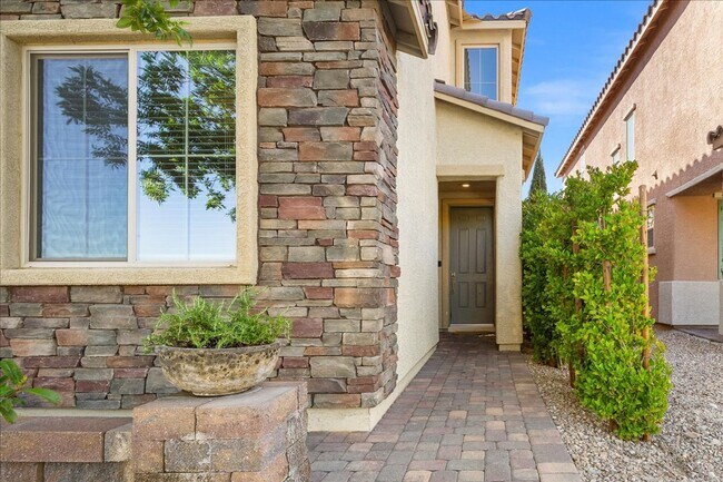 Photo - Entertainer's Dream 4Bd Home with Designer Finishes & Outdoor Kitchen